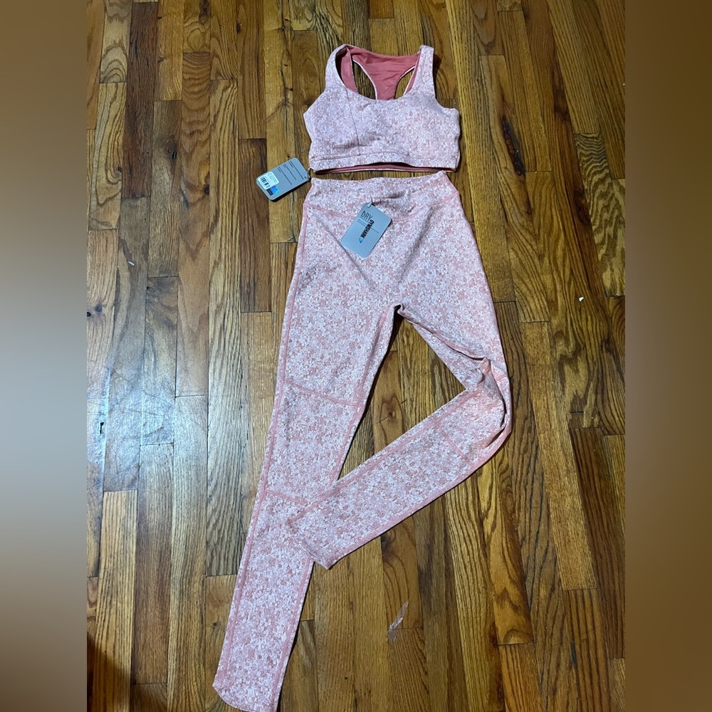 Gymshark - Fleur texture bra and legging set in Moroccan Brick Marl NWT